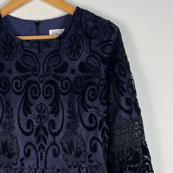 Eliza J Black Blue Burnout Velvet Lace Bell‎ Sleeve Fit and Flare Dress Size 4 - Picture 7 of 14